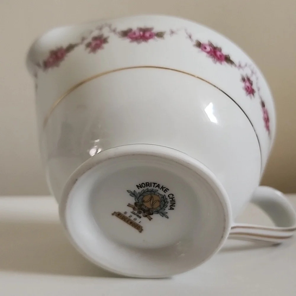 Vintage Noritake Ridgewood 5201 Fine Bone China Creamer Made In Japan
